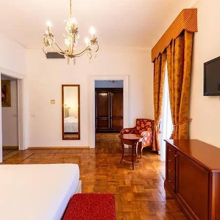Hotel Borghi Varano Borghi