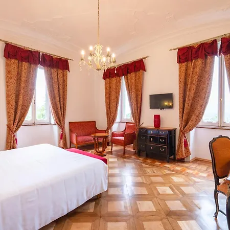 Hotel Borghi