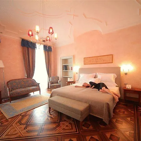 Borghi Варано-Борги