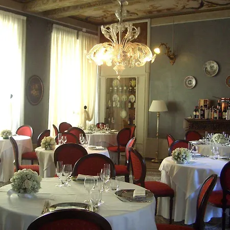 Borghi Szálloda 4*