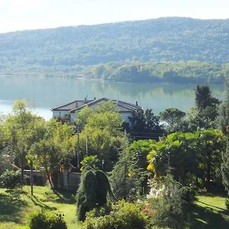 Borghi Варано-Борги