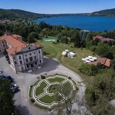Borghi 4* Varano Borghi