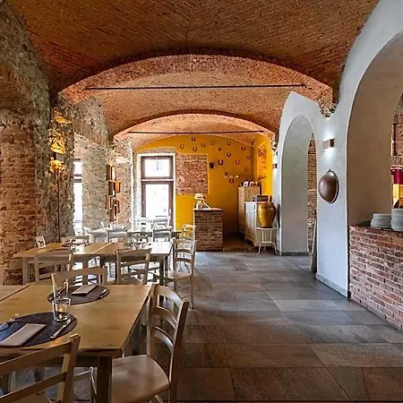 Borghi 4* Varano Borghi